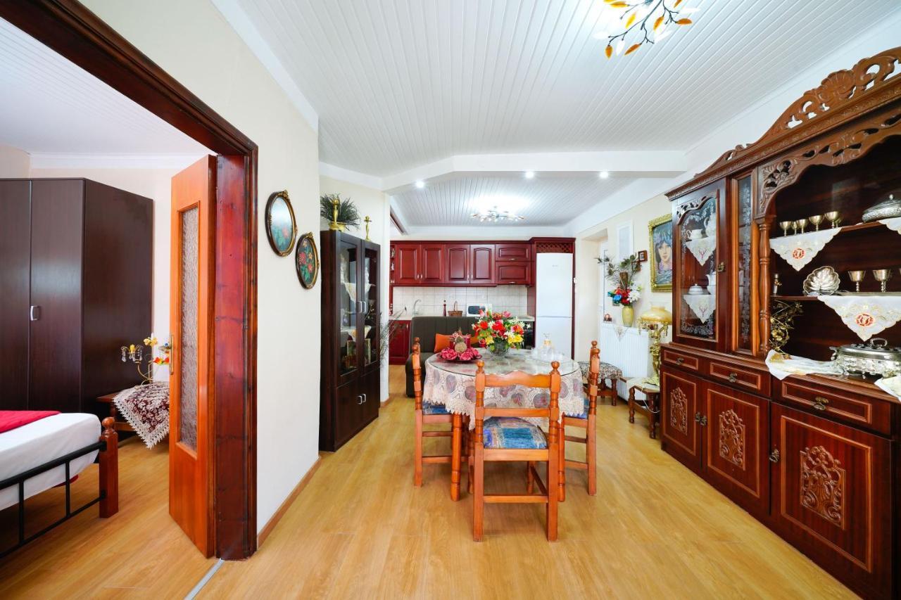 Irene'S Apartment Kastron  Екстериор снимка